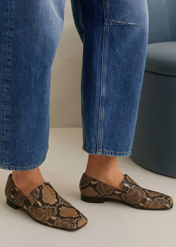 modern_snakeembossed_loafer_3.webp ME+EM Modern Snake-Embossed Loafer | Women Flat Shoes