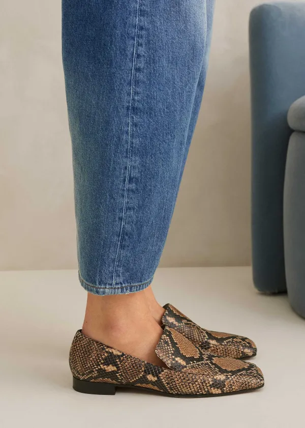 modern_snakeembossed_loafer_4.webp ME+EM Modern Snake-Embossed Loafer | Women Flat Shoes