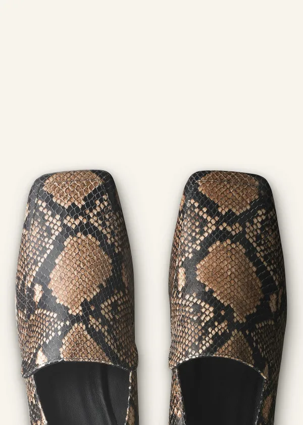 modern_snakeembossed_loafer_7.webp ME+EM Modern Snake-Embossed Loafer | Women Flat Shoes