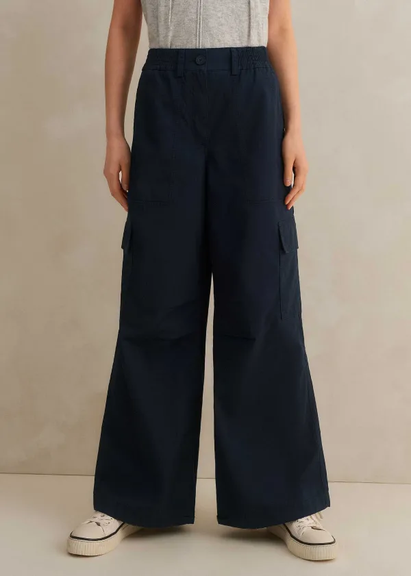 relaxed_lowrise_cargo_trouser_2.webp ME+EM Relaxed Low-Rise Cargo Trouser | Women Cargo Trousers
