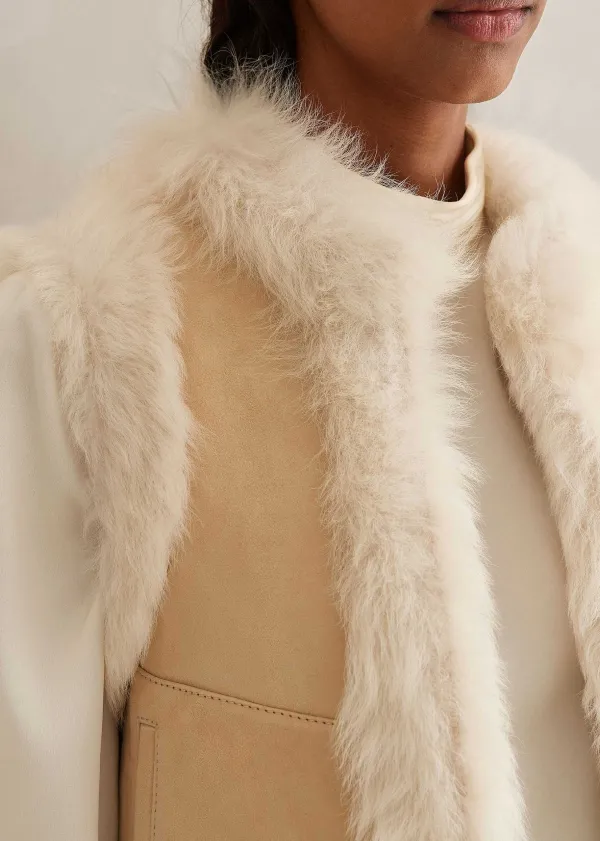 shearling_reversible_cropped_gilet_7.webp ME+EM Shearling Reversible Cropped Gilet | Women Crop Jackets