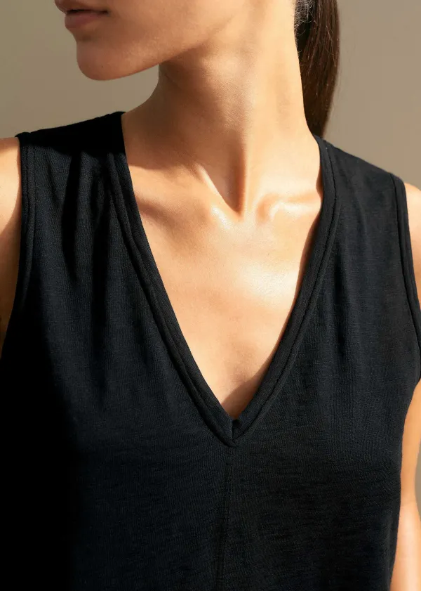 slub_vneck_swing_vest_5-1.webp ME+EM Slub V-Neck Swing Vest | Women T-Shirts