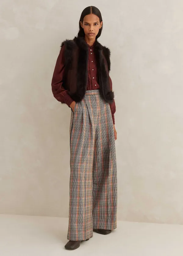 toscana_shearling_reversible_cropped_gilet_5.webp ME+EM Toscana Shearling Reversible Cropped Gilet | Women Crop Jackets