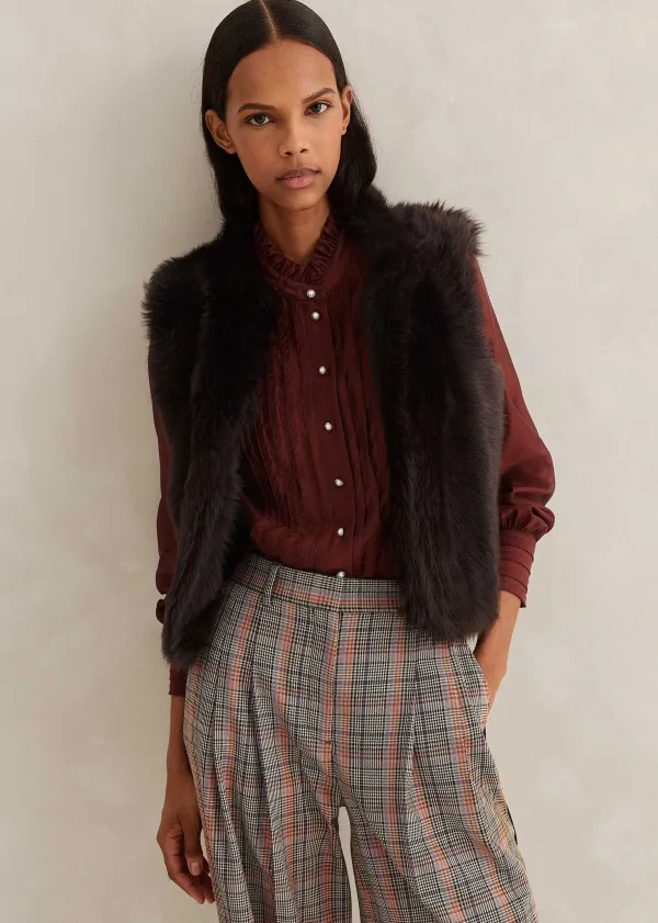 toscana_shearling_reversible_cropped_gilet_7.webp ME+EM Toscana Shearling Reversible Cropped Gilet | Women Crop Jackets