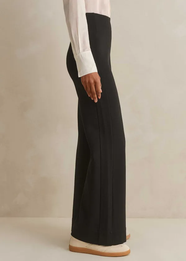 travel_tailoring_kick_flare_short_trouser_2.webp ME+EM Travel Tailoring Kick Flare Short Trouser | Women Travel Tailoring