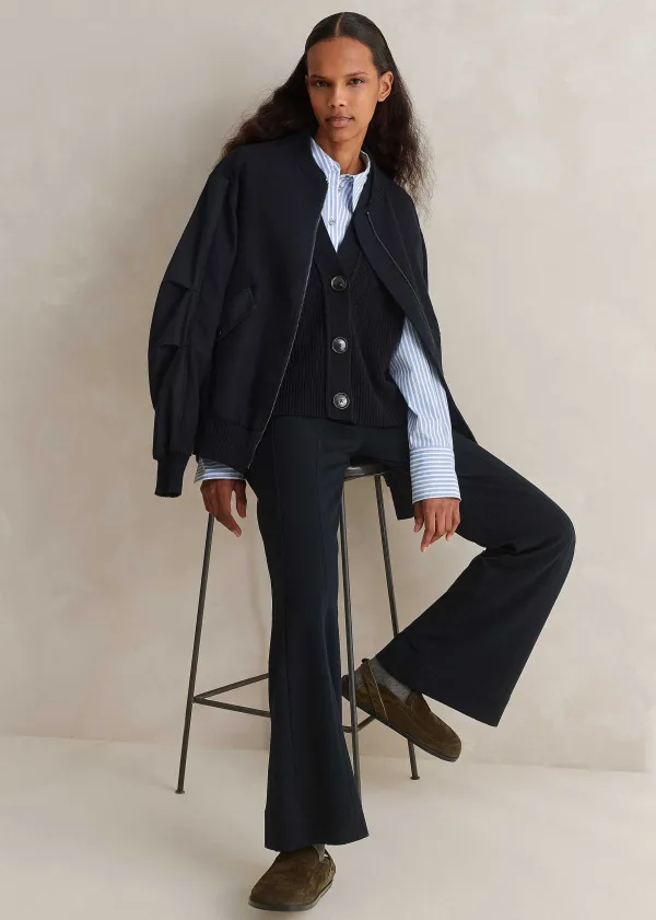 travel_tailoring_kick_flare_short_trouser_6-1.webp ME+EM Travel Tailoring Kick Flare Short Trouser | Women Travel Tailoring