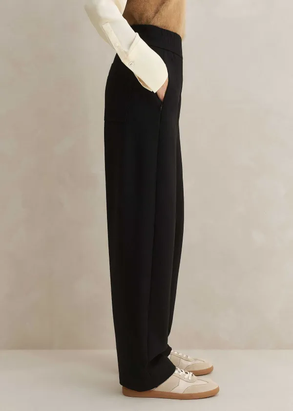 travel_tailoring_slim_barrel_trouser_3.webp ME+EM Travel Tailoring Slim Barrel Trouser | Women Slim Trousers