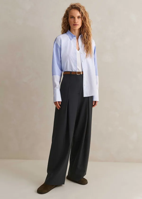 ultimate_fitted_rib_vneck_tee_2.webp ME+EM Ultimate Fitted Rib V-Neck Tee | Women T-Shirts