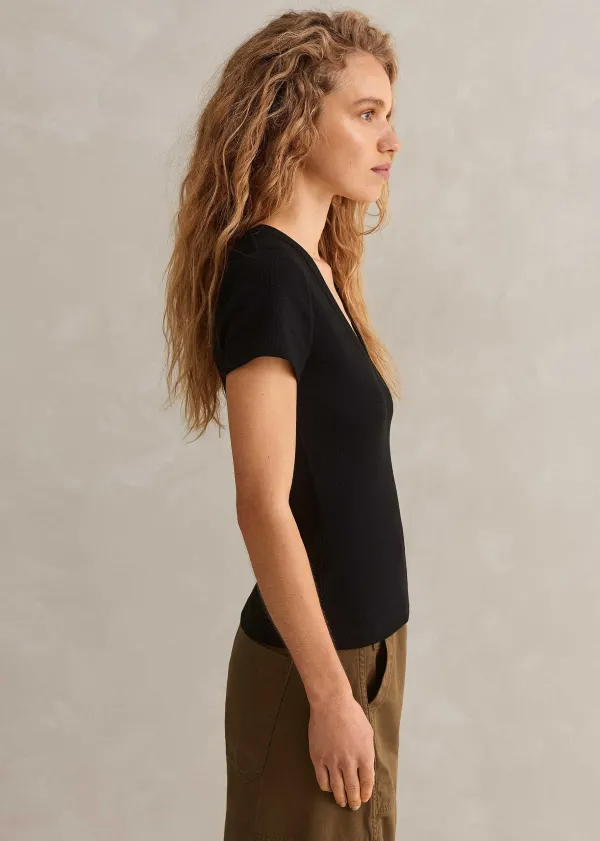 ultimate_fitted_rib_vneck_tee_3-1.webp ME+EM Ultimate Fitted Rib V-Neck Tee | Women T-Shirts
