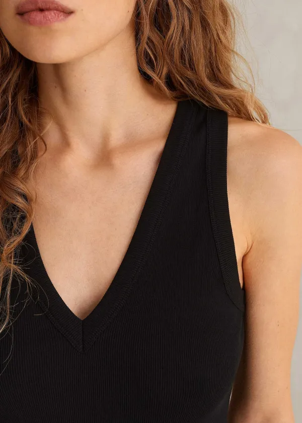 ultimate_vneck_vest_6.webp ME+EM Ultimate V-Neck Vest | Women T-Shirts